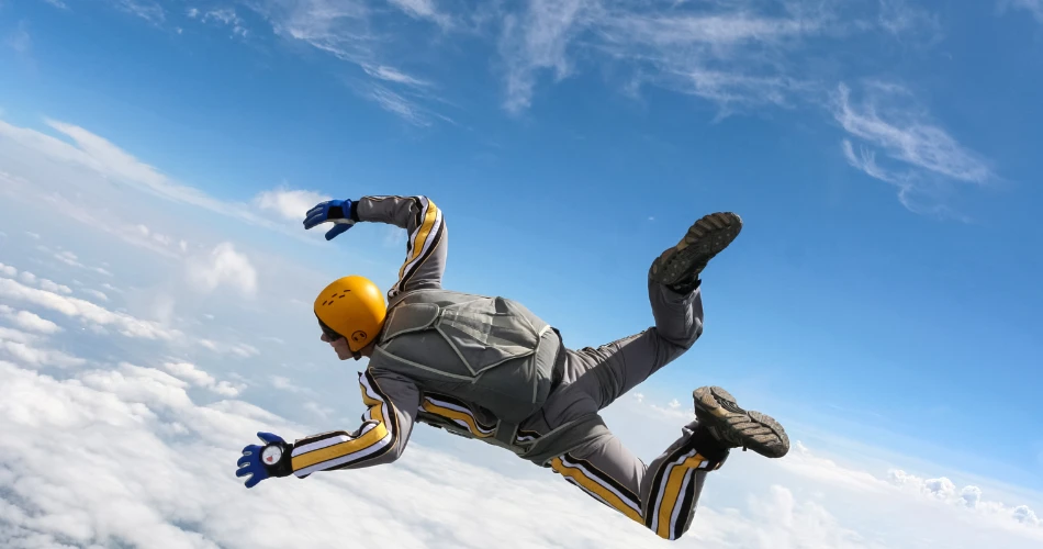 Skydiving Experiences Near Mumbai for Adrenaline Junkies